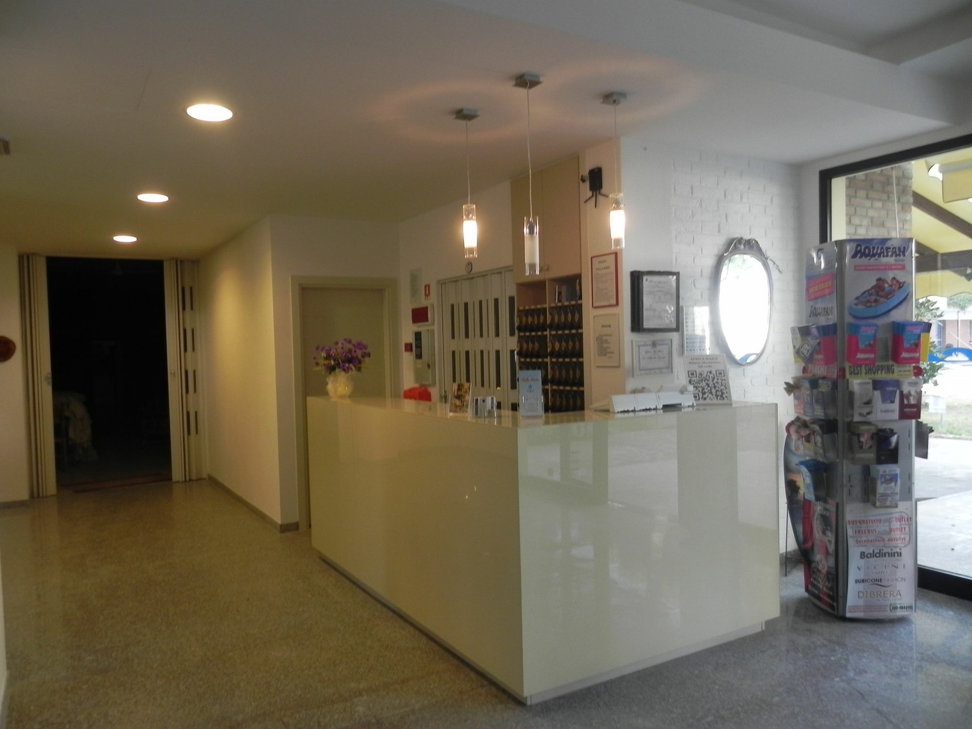 Stella Maris Hotel Cervia Buitenkant foto